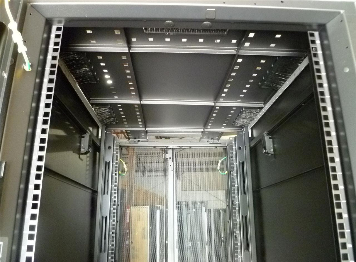 Dell 42U Refurbished Server Rack Enclosure - AR3100X717 SX Model (600x1070mm)
