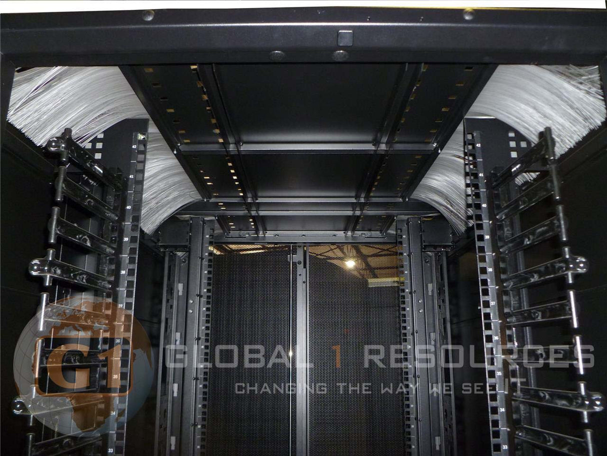 Refurbished APC AR3140 NetShelter SX 42U Server Rack - 750mm Wide Body for Superior Airflow and Cable Management