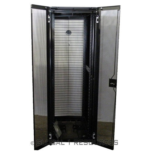 Dell Power Edge 4220W 42U Server Rack with Advanced Cable Management Solutions