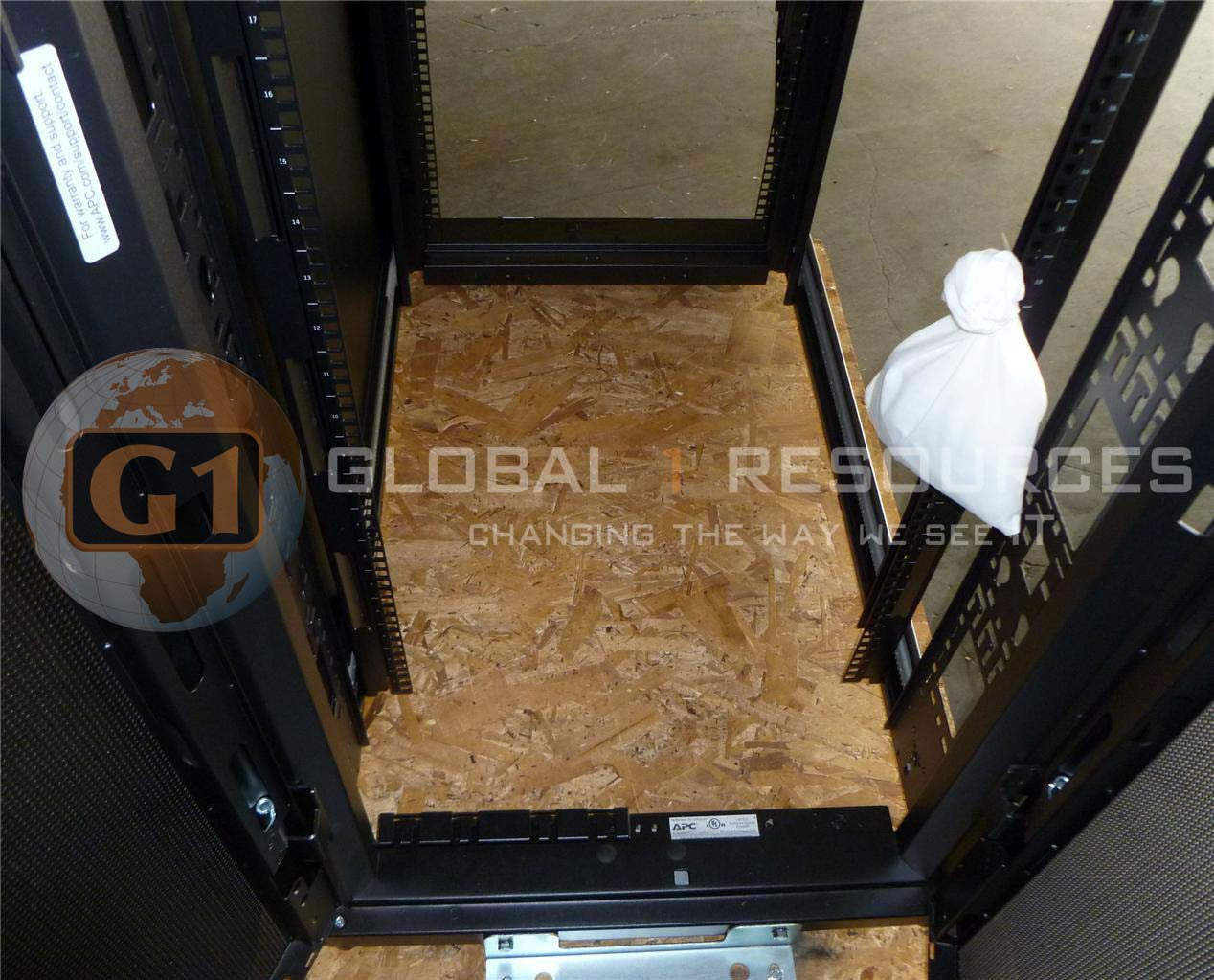 Dell 24U Server Rack Enclosure AR3104X717 - 600x1070mm Refurbished